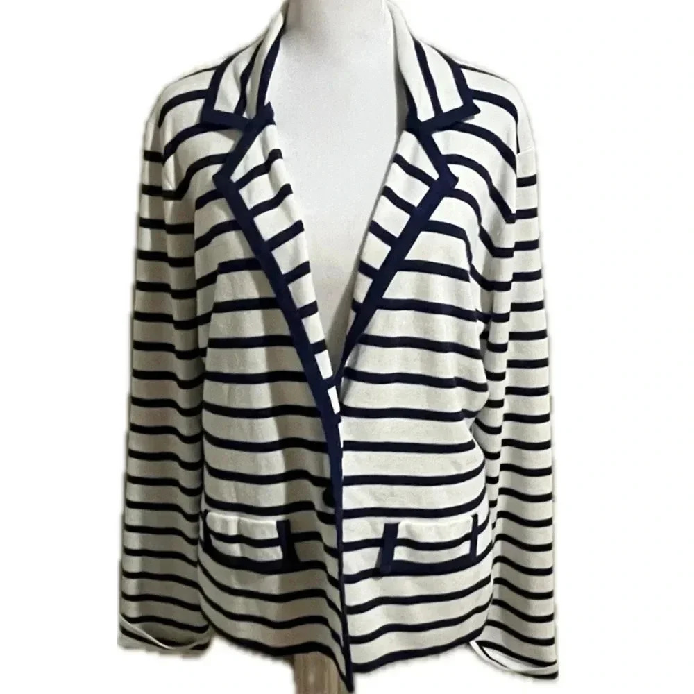 Neiman Marcus blue and white striped blazer - large - Picture 3 of 13